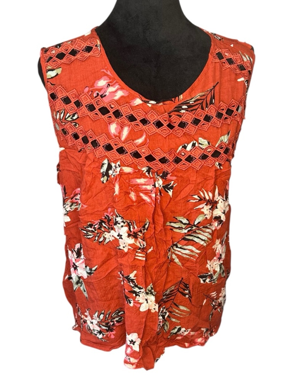 Maurices Rusty Red Floral Crochet Trim Sleeveless Blouse – Size XL